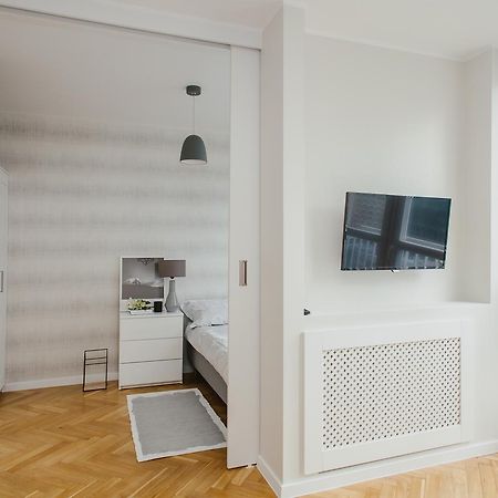 Shortstaypoland Grzybowska Варшава Екстер'єр фото